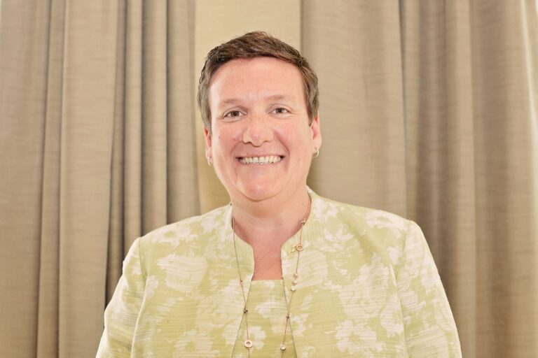 Lu-Ann Russell