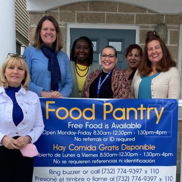 Kim-Guadagno-mercy-center-staff